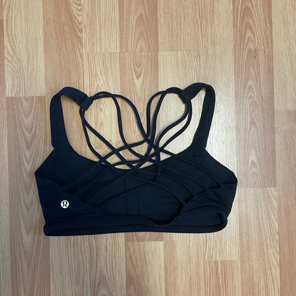 Lululemon Free to Be Bra SIZE 4 - Picture 4 of 5